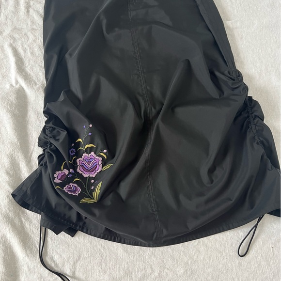 Black Low-Rise Maxi Skirt from Gap - Picture 2 of 7